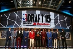 一人一城太难！15届球员仅3人未更换过球队：布克、特纳、卢尼