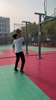 问题来了，这个篮筐在正面怎么投进🤣🤣🤣
